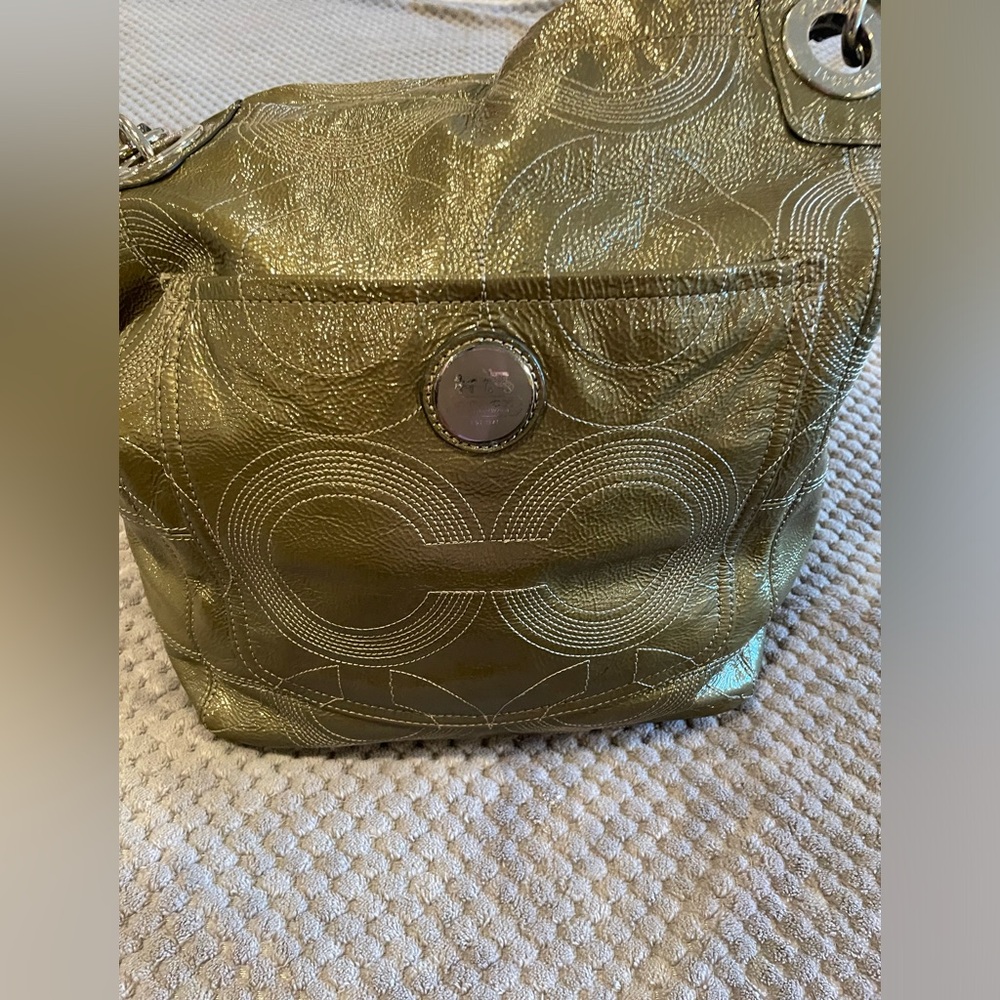Beautiful Gray/Silver Coach shoulder bag/tote